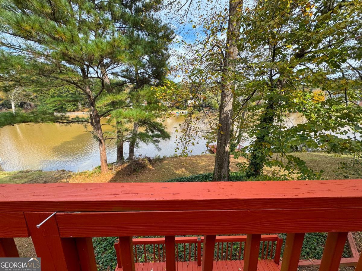 2265 Wildwood Lake DR