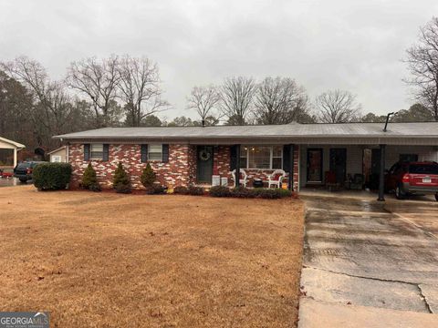 Photo of 16 Lake Park Drive, Rome, GA 30165 (MLS # 20179477)