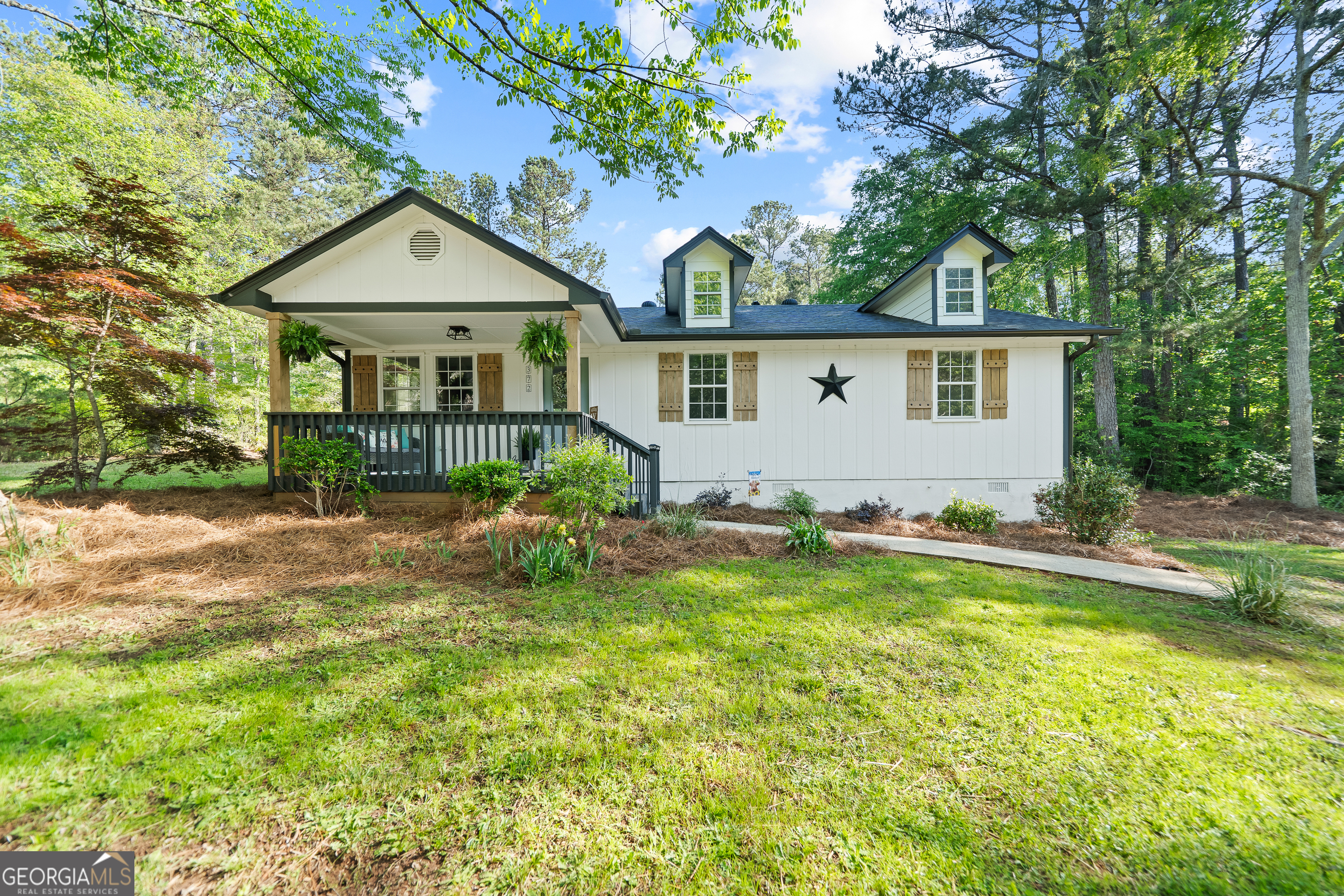 372 Waxwing DR