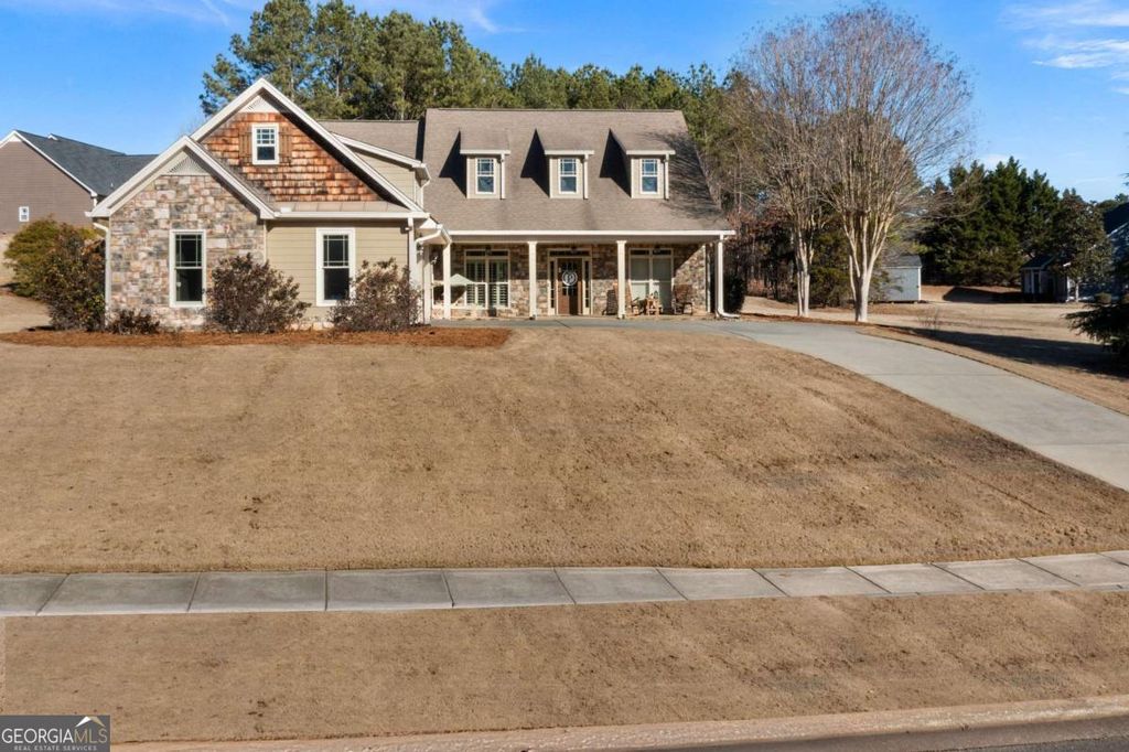 Photo of 69 Fallen Branch Circle SE, Rome, GA 30161 (MLS # 10676106)