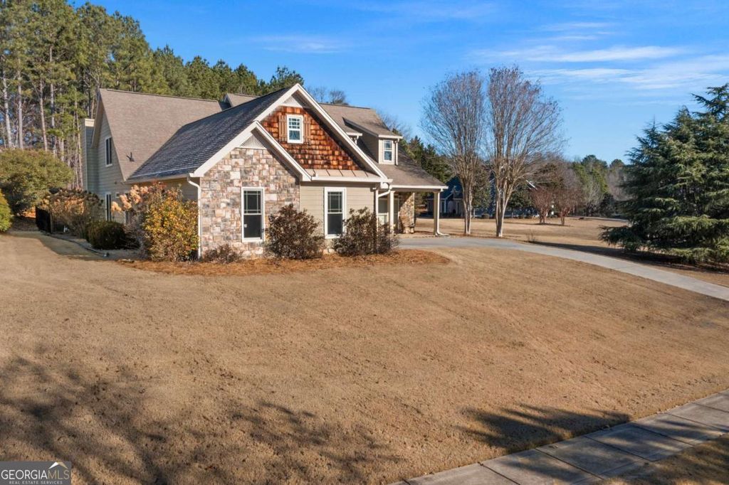 Photo of 69 Fallen Branch Circle SE, Rome, GA 30161 (MLS # 10676106)