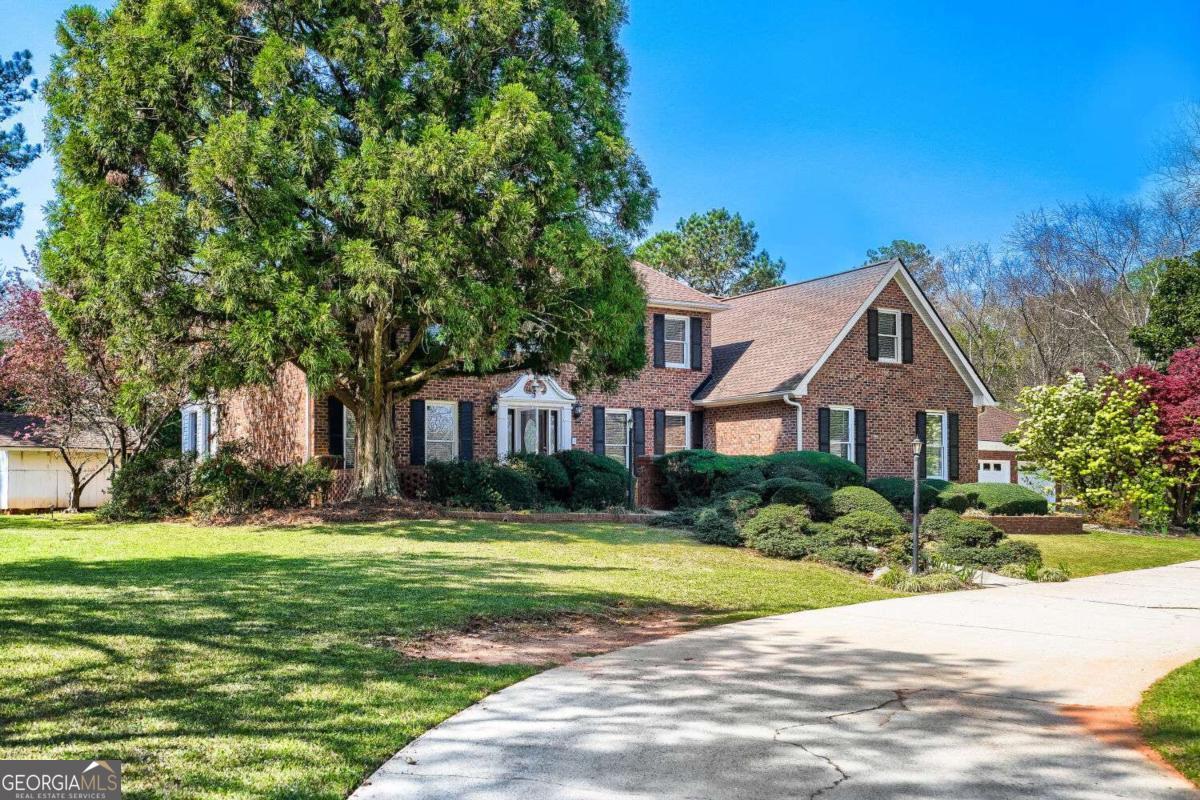 2405 Old Salem RD SE