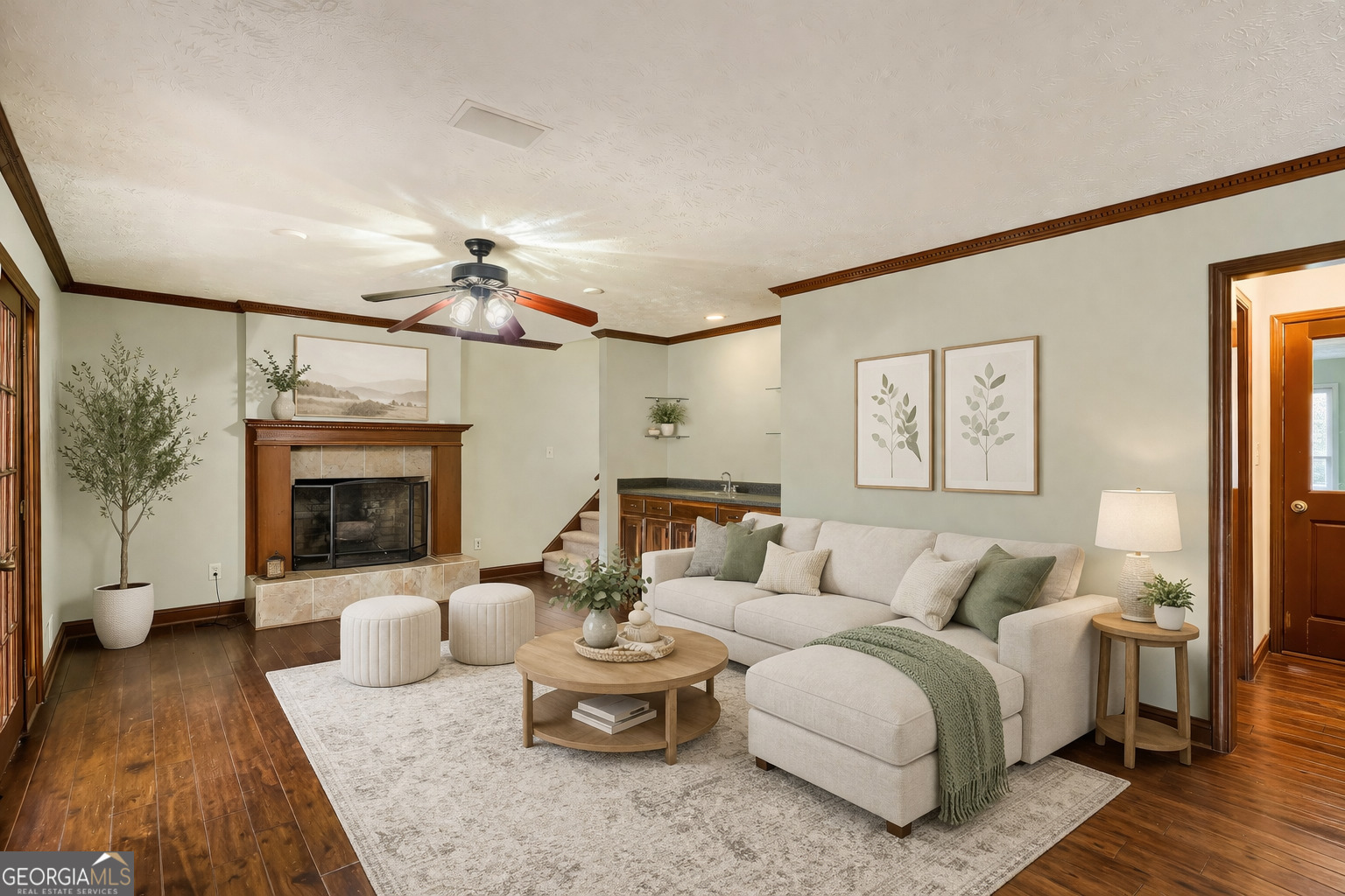 2405 Old Salem RD SE