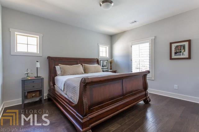 East Avenue Cottages - Residential