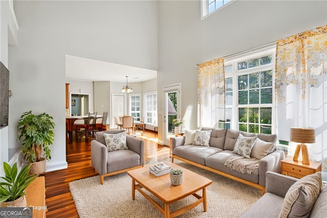 156 Rochester CT