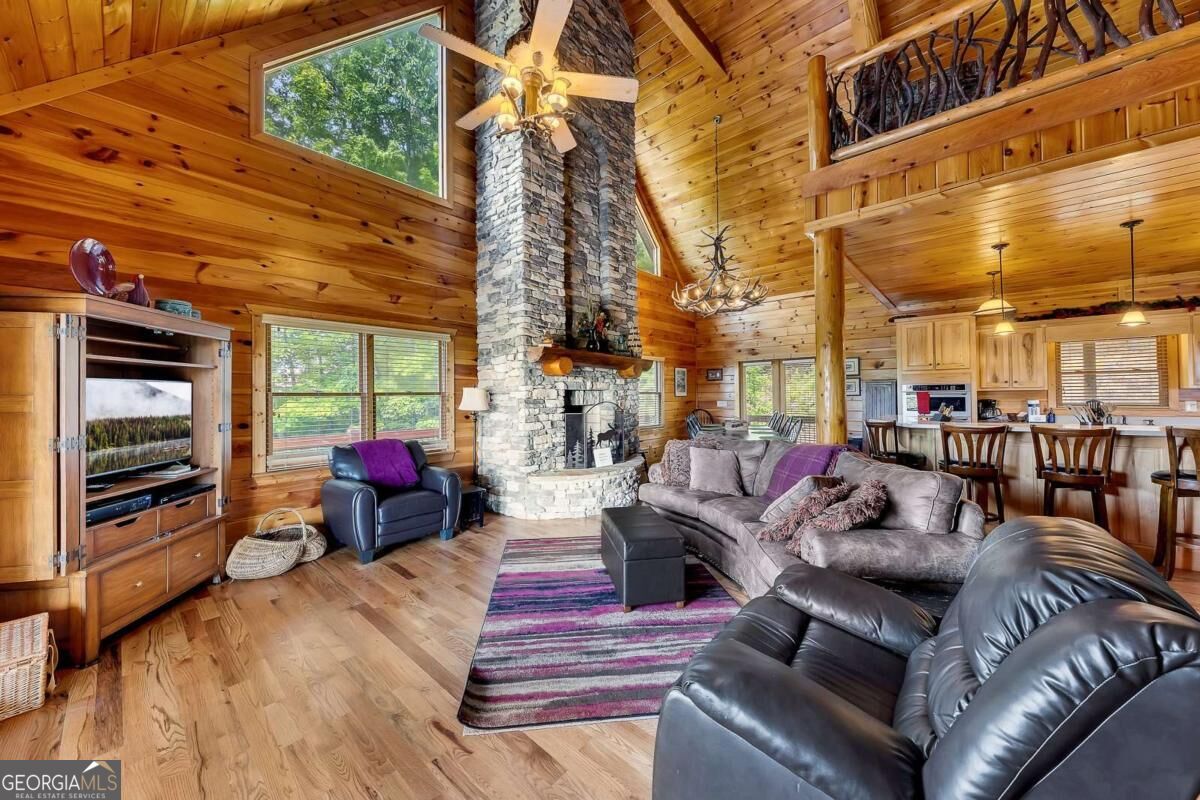499 Raven Ridge CIR