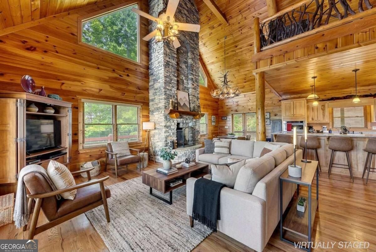 499 Raven Ridge CIR