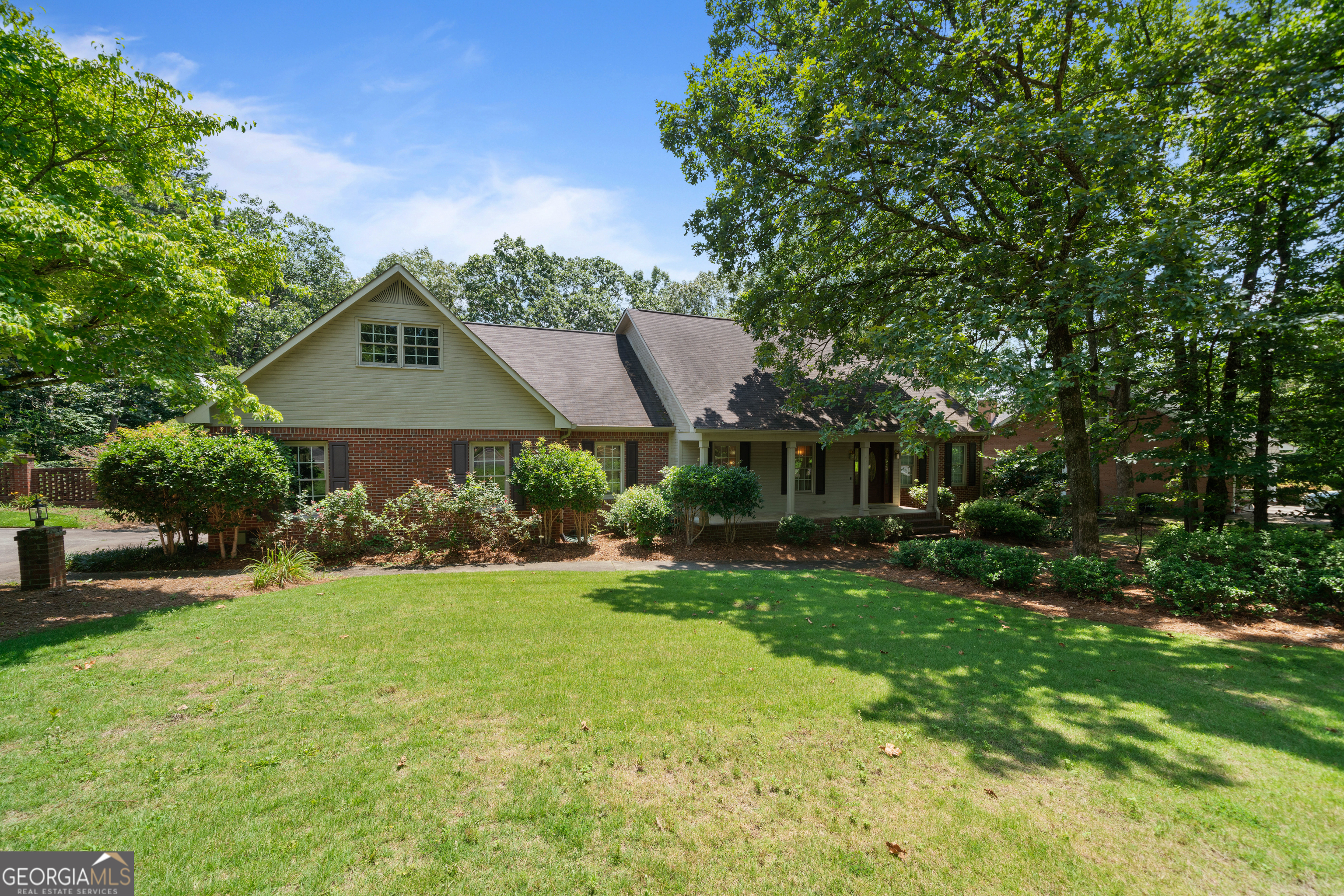 10 Gregory DR SW