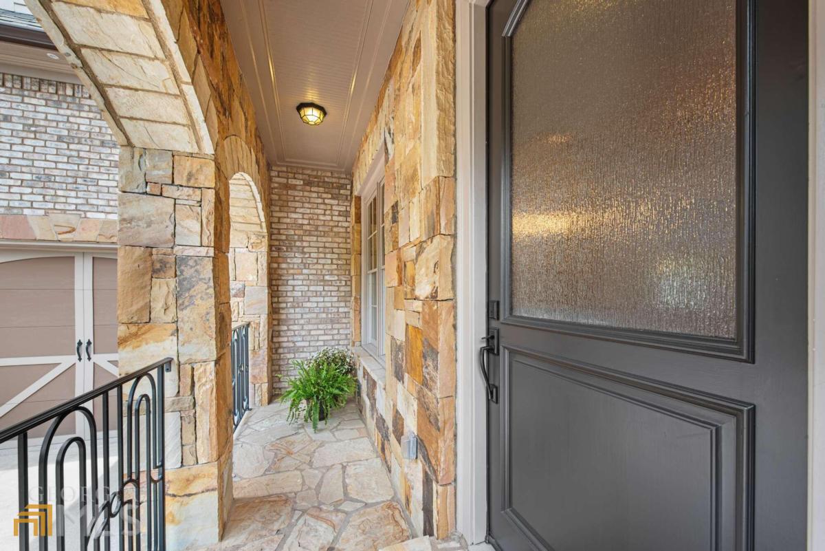 Windsor Bluff - Residential