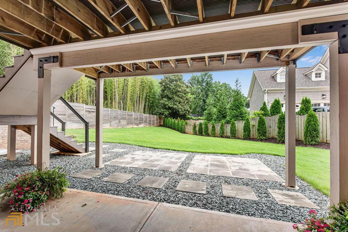 Windsor Bluff - Residential