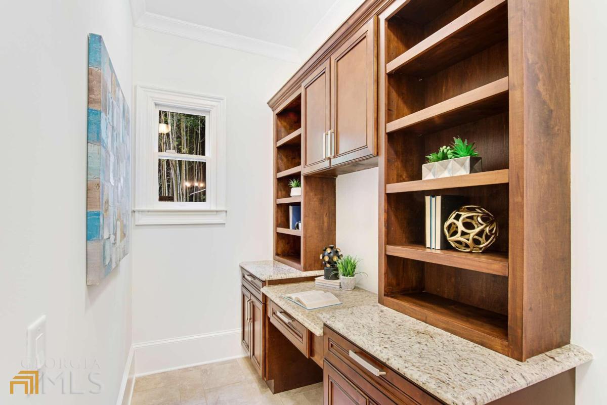 Windsor Bluff - Residential
