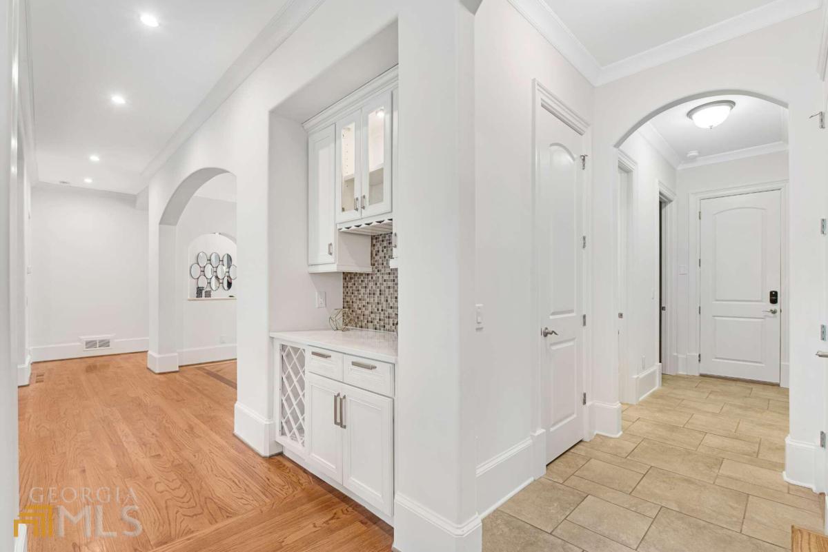 Windsor Bluff - Residential