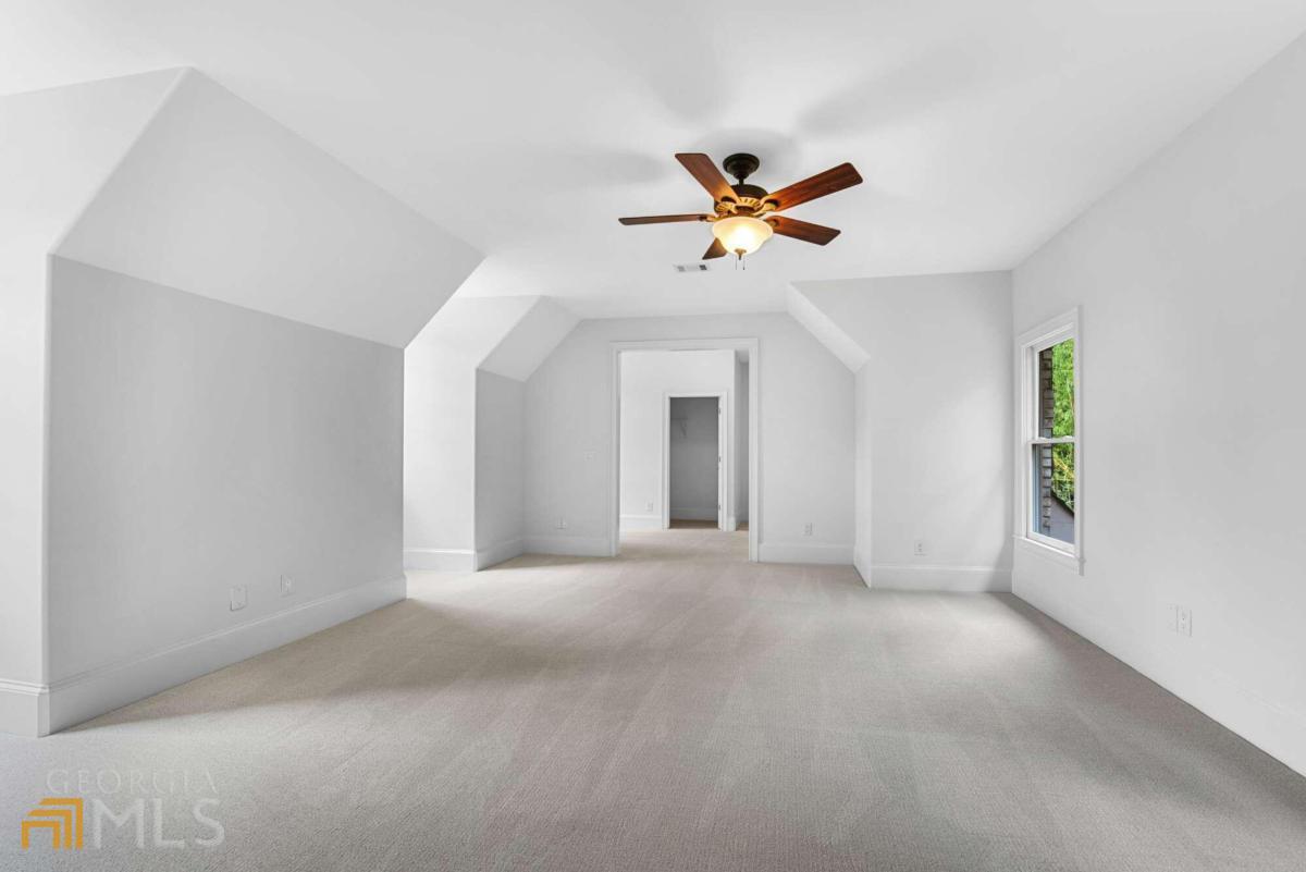 Windsor Bluff - Residential