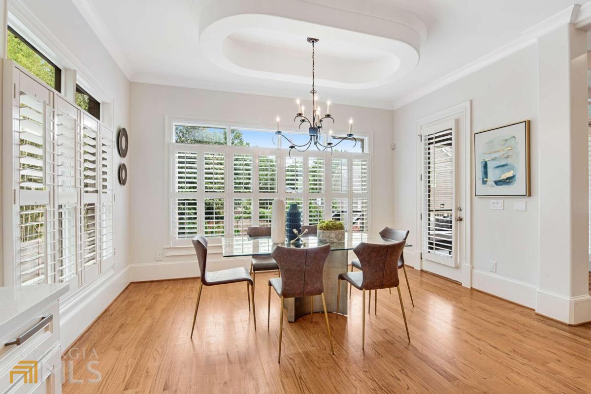 Windsor Bluff - Residential