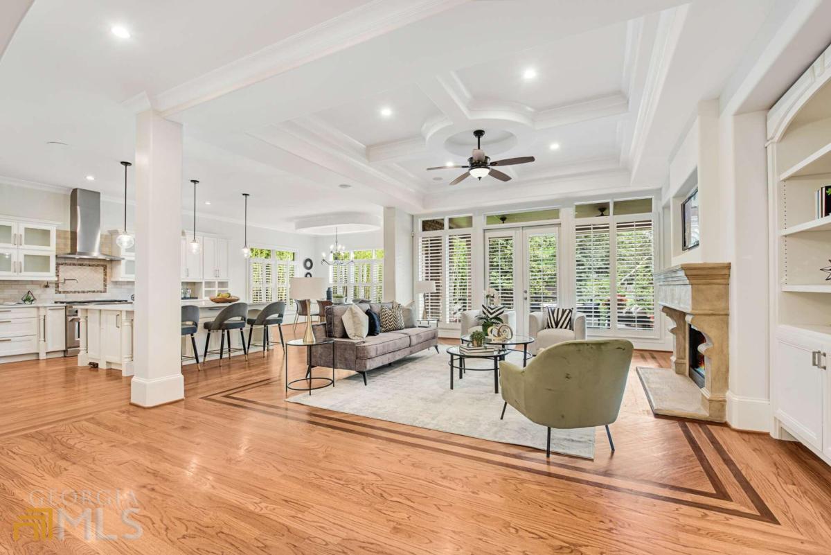 Windsor Bluff - Residential