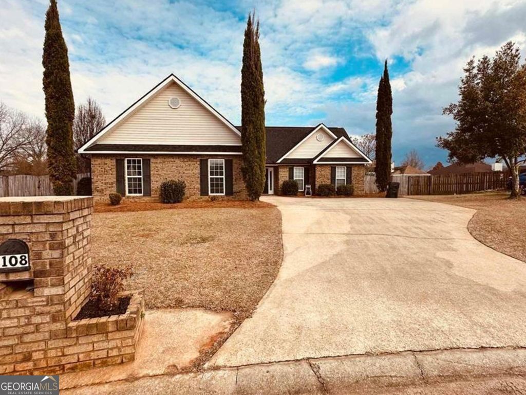 Photo of 108 Holbeck Court, Warner Robins, GA 31088 (MLS # 10691286)