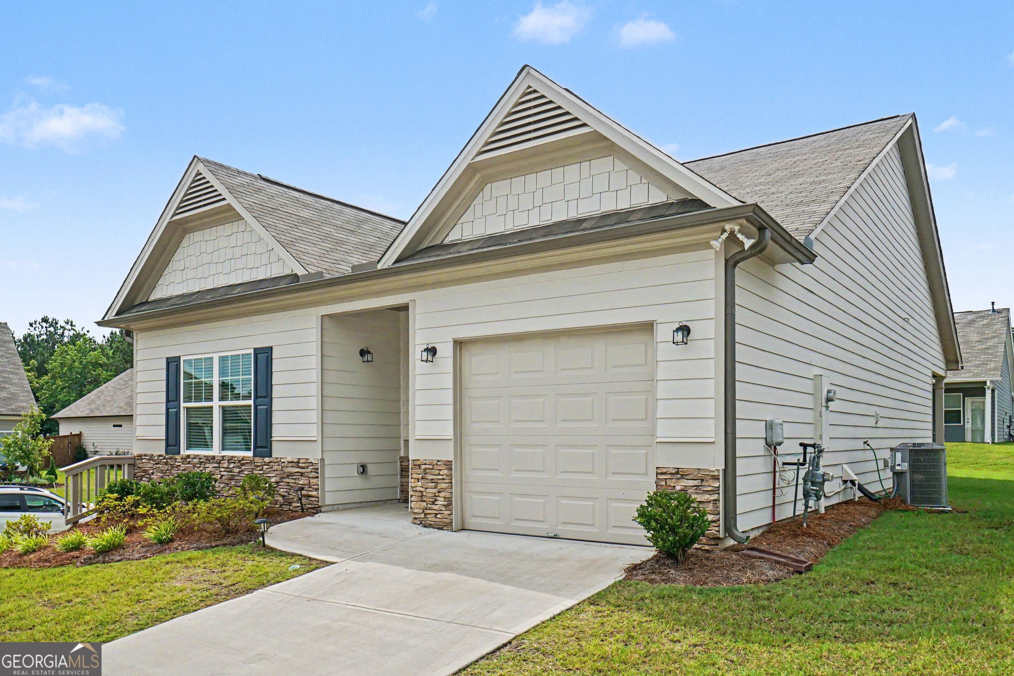 7 Rosebud LN
