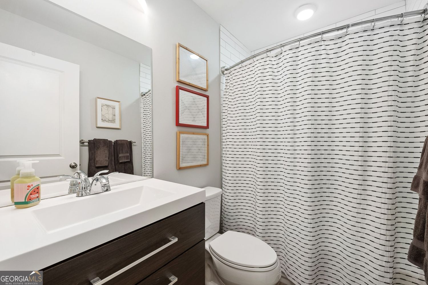 Chamblee, Georgia 30341, United States, 4 Bedrooms Bedrooms, ,3 BathroomsBathrooms,Residential,Active,134138