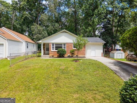 Photo of 1935 Handley Avenue SW #A, Atlanta, GA 30310 (MLS # 10632110)
