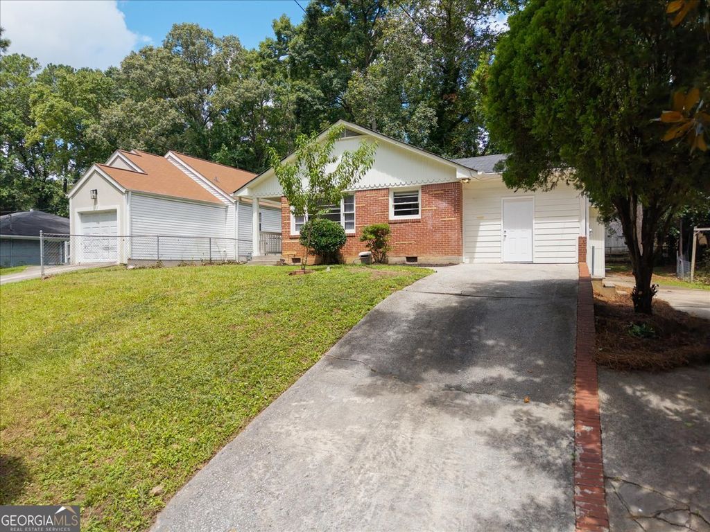 Photo of 1935 Handley Avenue SW #A, Atlanta, GA 30310 (MLS # 10632110)