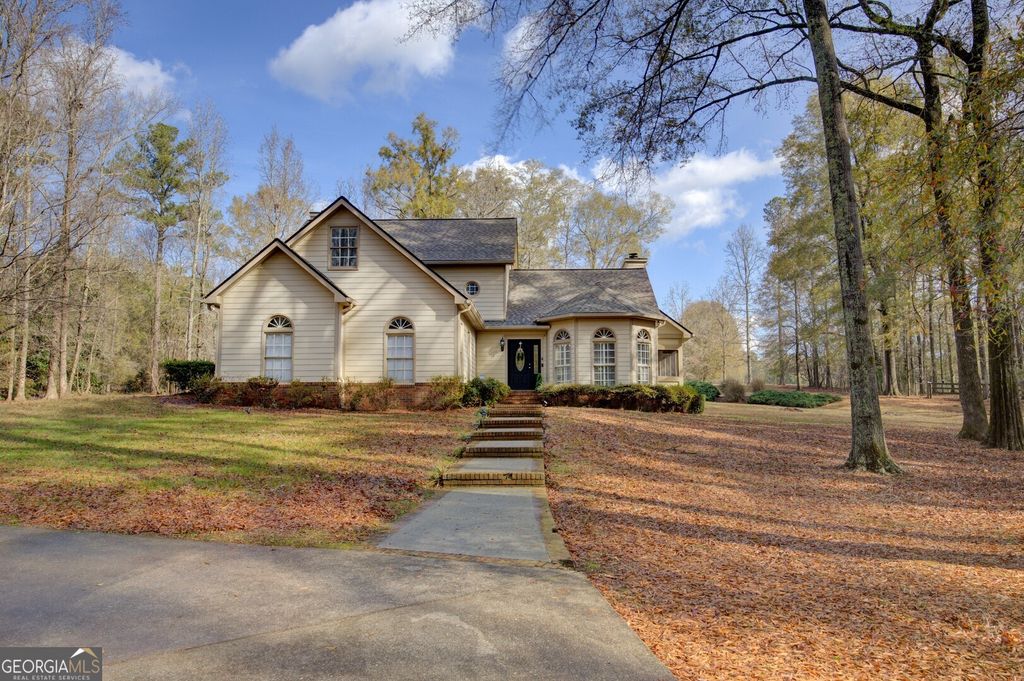 Photo of 90 Cove Lane, Social Circle, GA 30025 (MLS # 10653311)