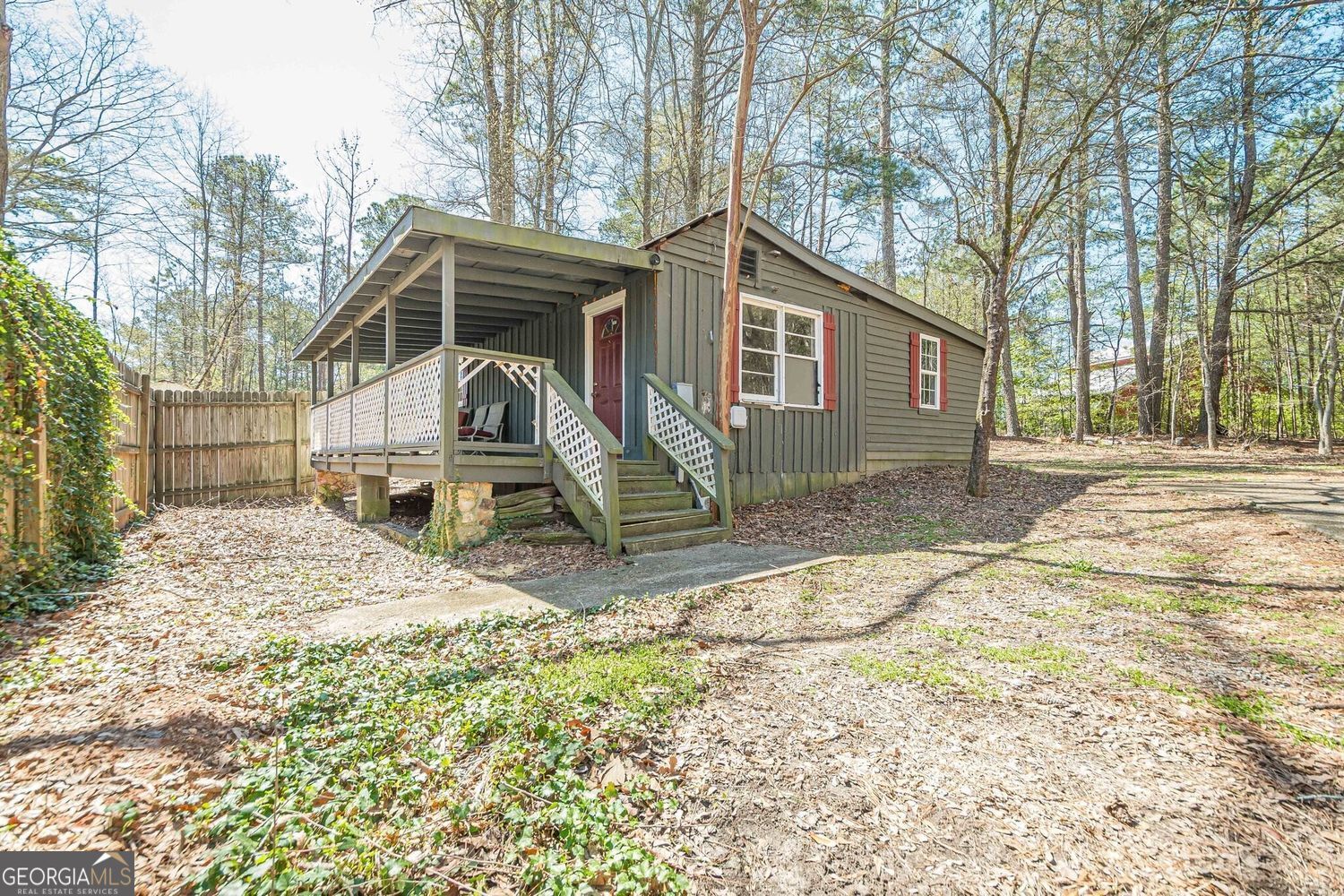 524 S Holly Springs RD