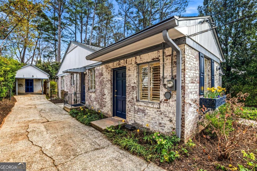 Photo of 30 Lakeshore Drive, Avondale Estates, GA 30002 (MLS # 10708347)