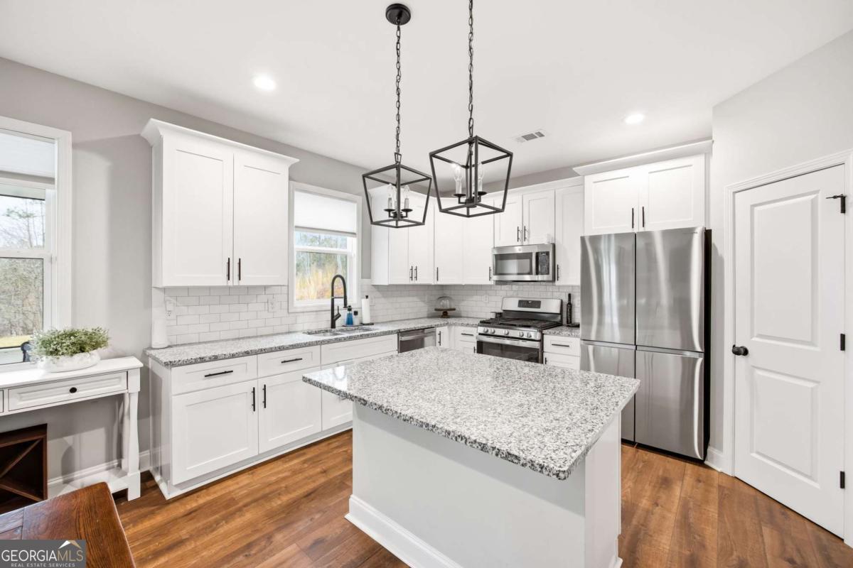 238 Observation Pointe