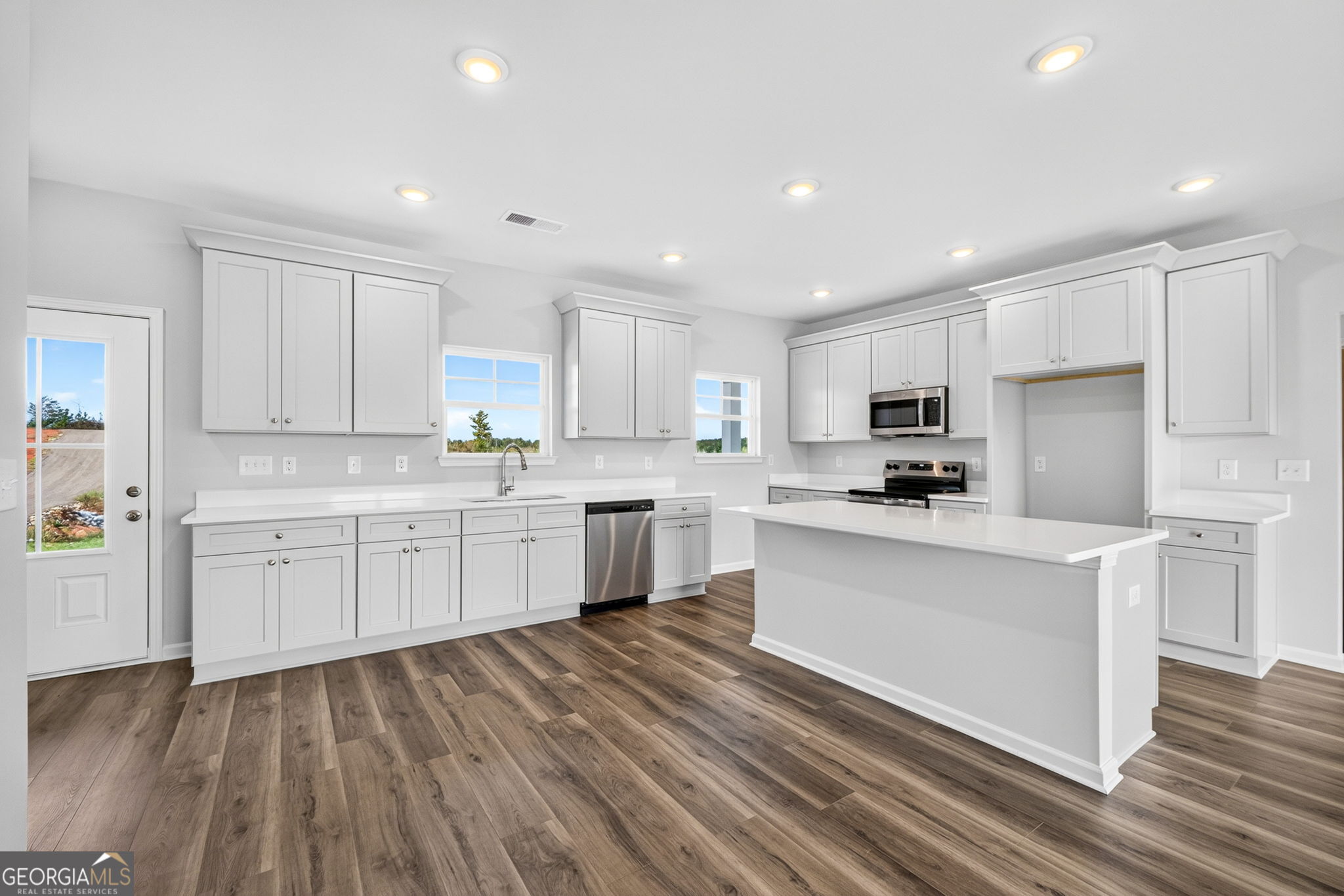 1076 Primrose Circle