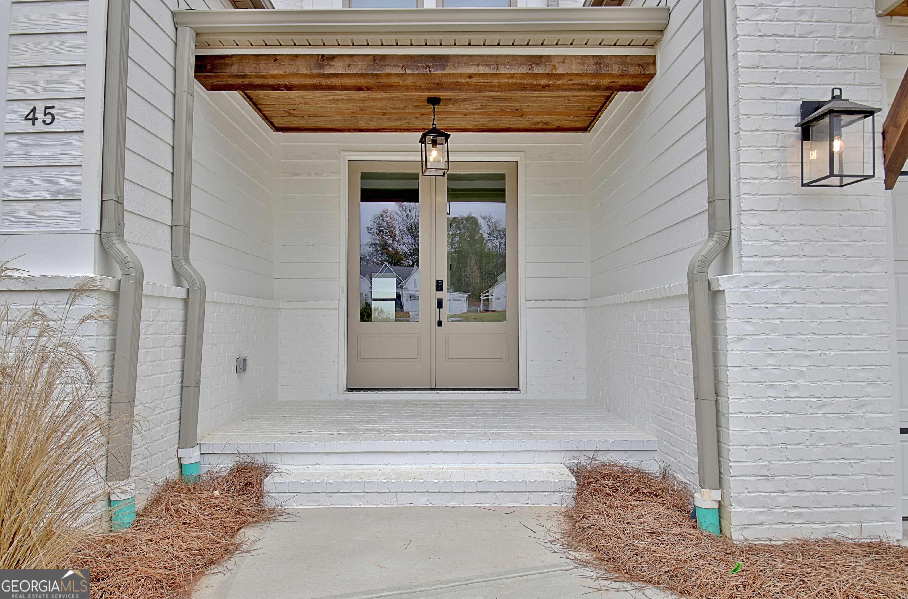 45 Crest Haven CT