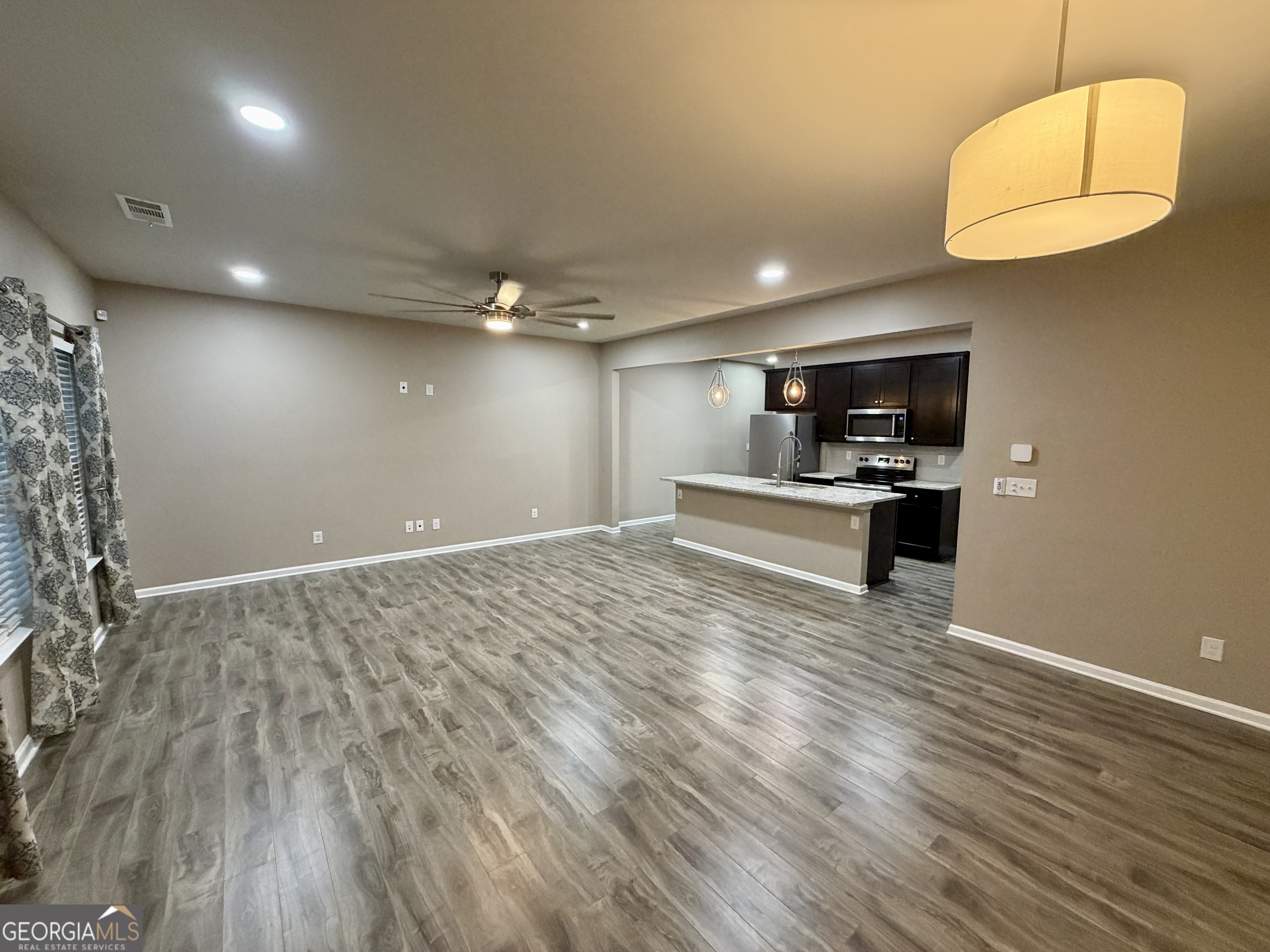 543 Monticello BLVD SE