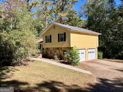 Photo of 4656 Bristol Drive, Conyers, GA 30094 (MLS # 10658514)