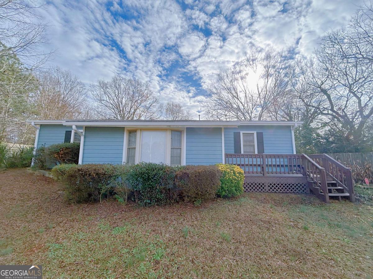 ***Brand-new flooring throughout, expansive sunroom, spacious living room, extended entry hallway, and a generous backyard!*** This well-maintained home at 1136 High Falls Rd offers a spacious layout with great natural light and versatile living areas. The oversized sunroom provides additional flexible space, while the deep backyard is perfect for outdoor living, gardening, or future expansion. A great opportunity for homeowners or investors looking for value and space-schedule your showing today!