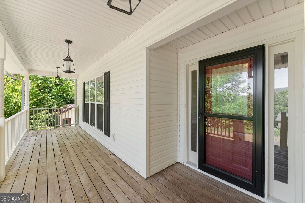 Photo of 428 Pointe Willow Drive, Cleveland, GA 30528 (MLS # 10757955)