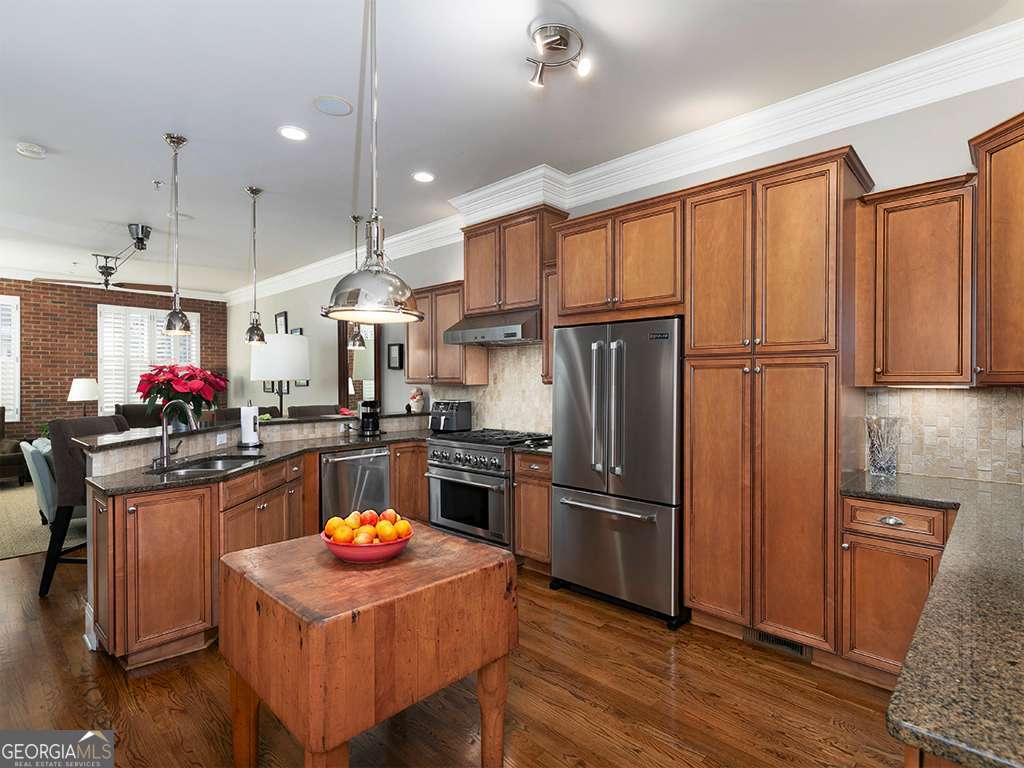 Emerson Hill Square - Residential