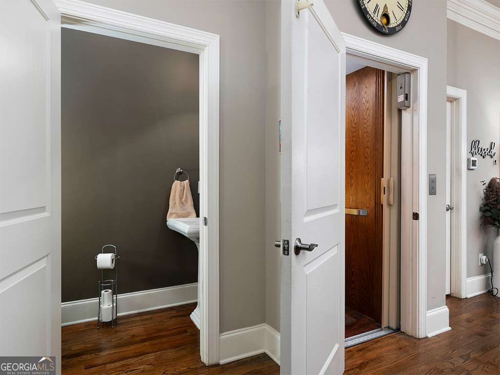 Emerson Hill Square - Residential