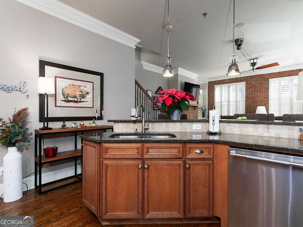 Emerson Hill Square - Residential