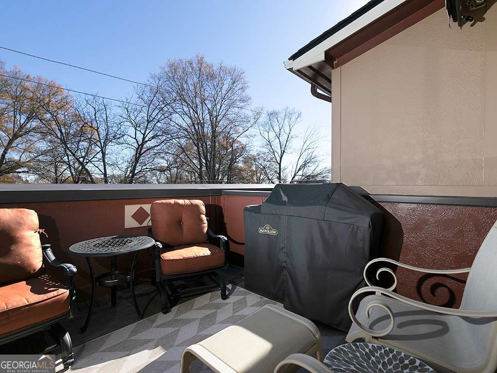 Emerson Hill Square - Residential