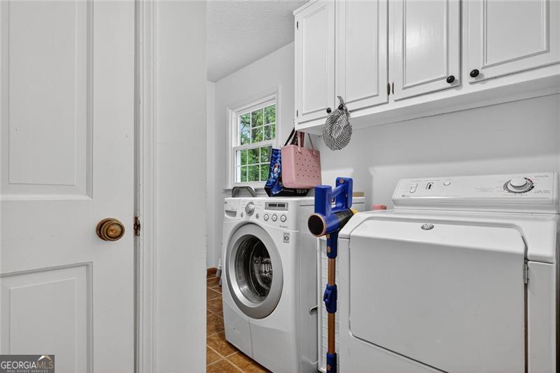 CHIMNEY SPRINGS - Residential