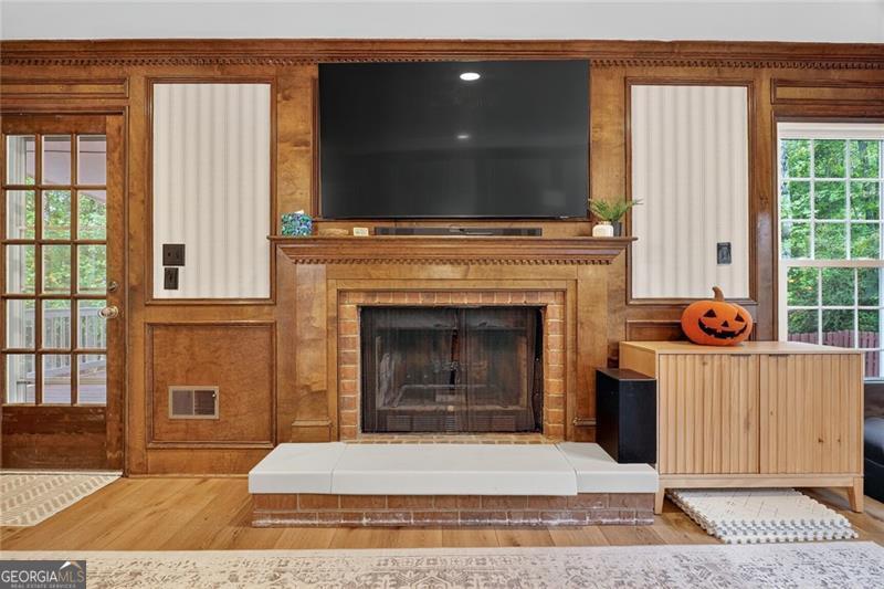 CHIMNEY SPRINGS - Residential