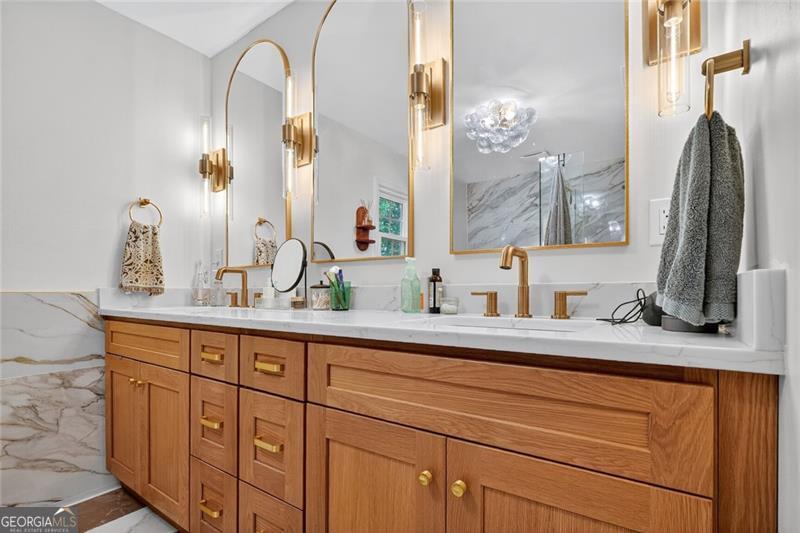 CHIMNEY SPRINGS - Residential