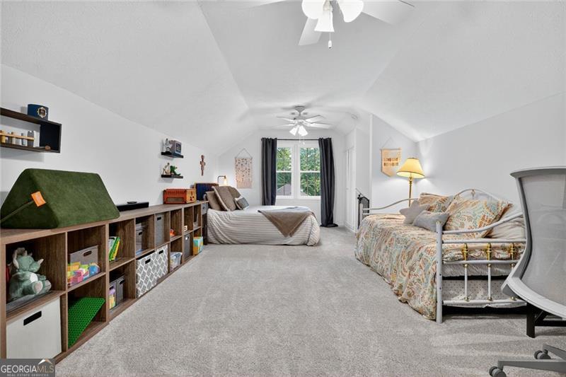 CHIMNEY SPRINGS - Residential