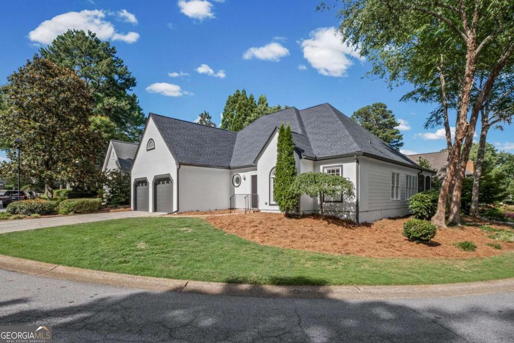Photo of 4477 Dobbs Crossing, Marietta, GA 30068 (MLS # 10789696)