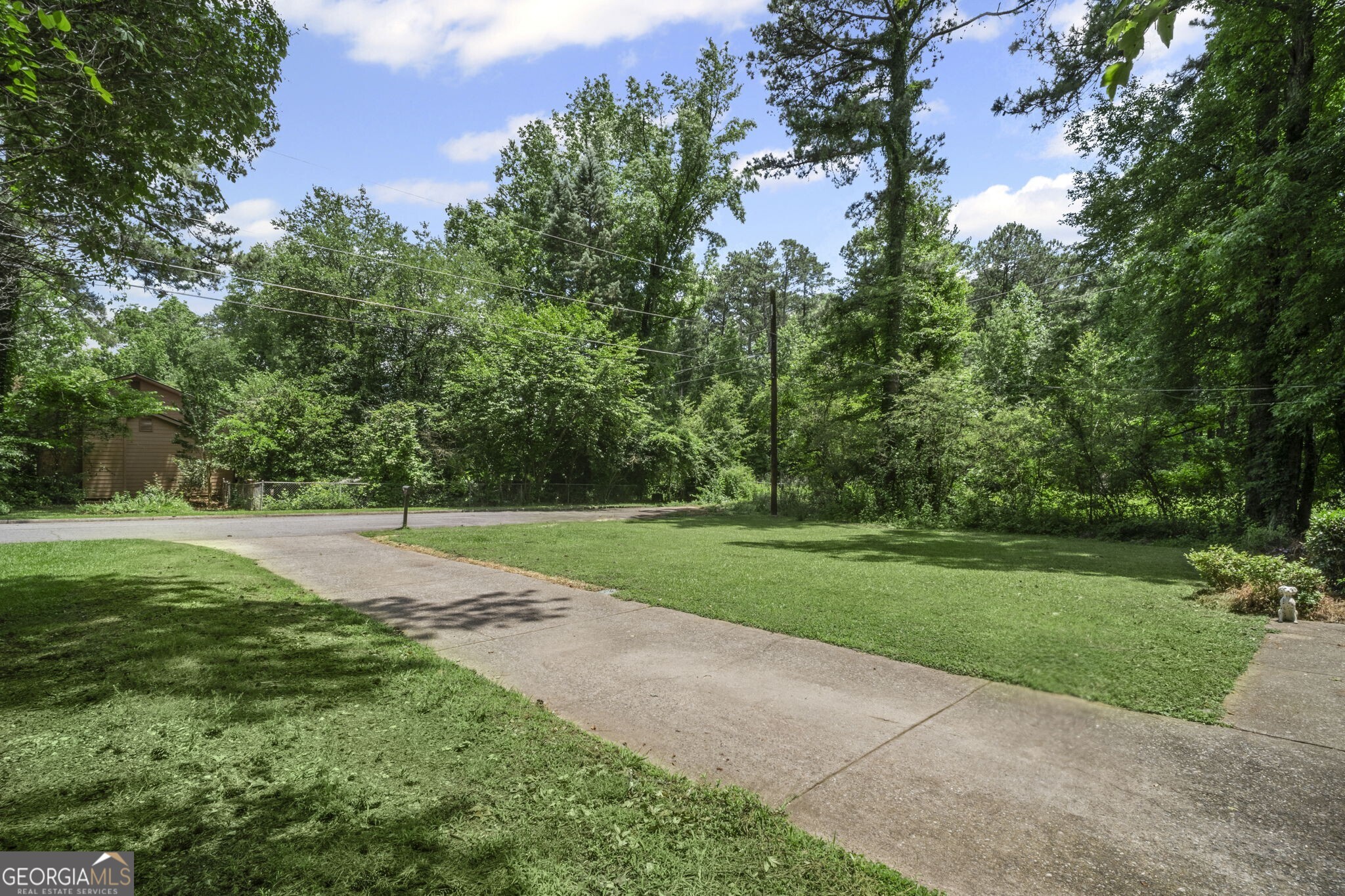 539 Karen DR