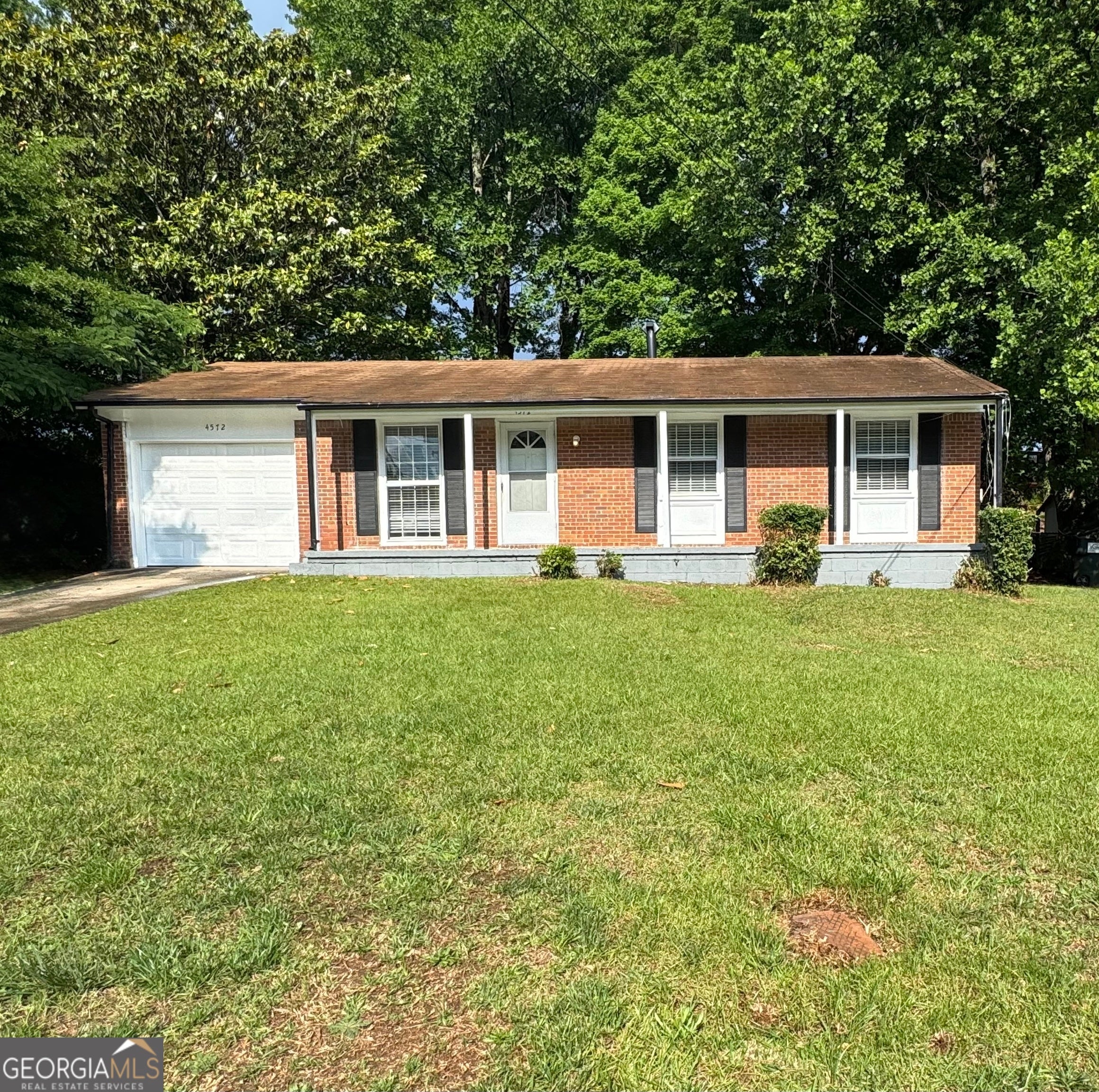 4572 Ryan RD
