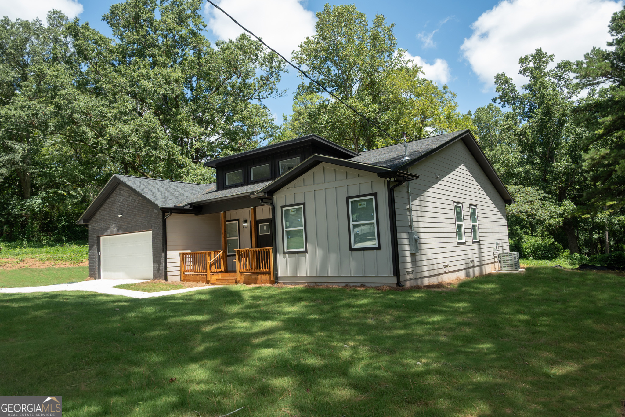 1648 Camp DR