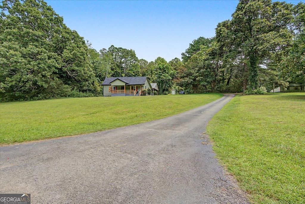 Photo of 2356 Five Points Road, Waco, GA 30182 (MLS # 10794307)
