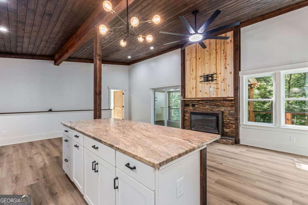 Photo of 208 Autumn Lane, Blairsville, GA 30512 (MLS # 10829106)