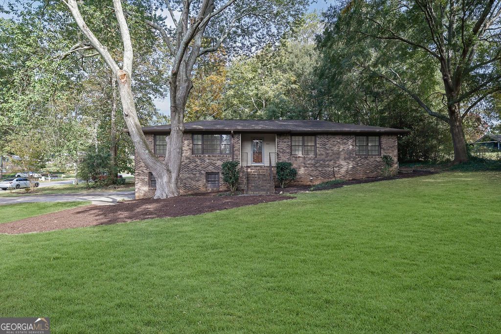 Photo of 905 Tanglewood Trail, Woodstock, GA 30189 (MLS # 10630522)