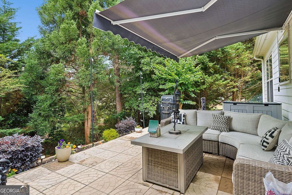 Photo of 1725 Grand Oaks Drive, Woodstock, GA 30188 (MLS # 10766967)